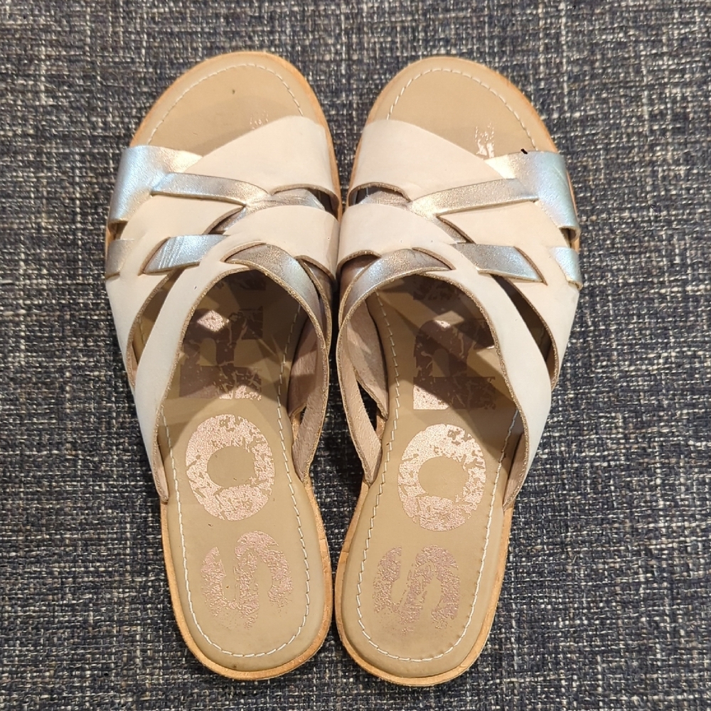 Sorel Cream and Silver Slide Sandals with Crisscross Straps